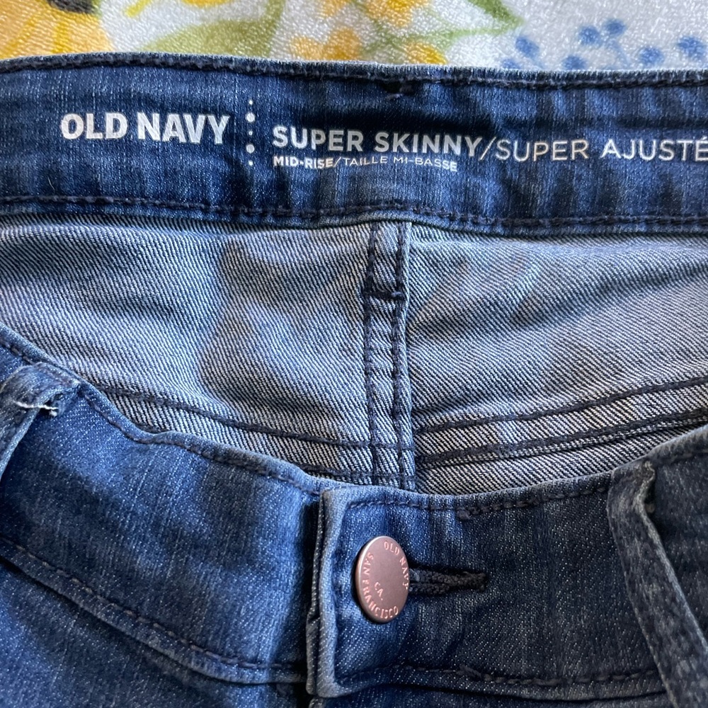 Jeans - Picture 2 of 3